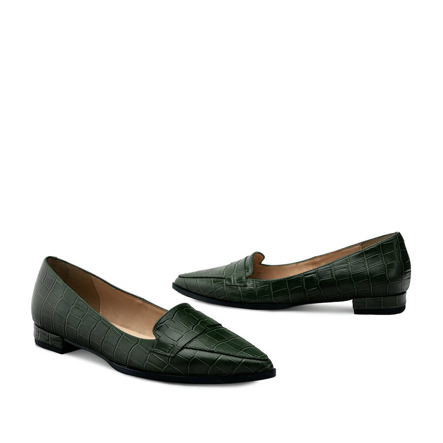 Pointed Toe Loafers in Green Croc 