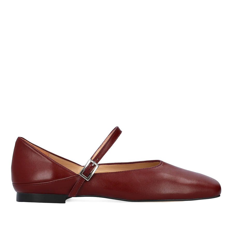 Ballerines en cuir bordeaux 