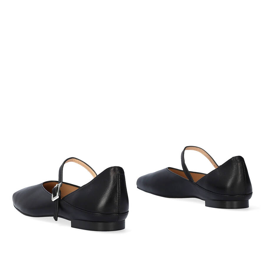 Ballerines en cuir noir 