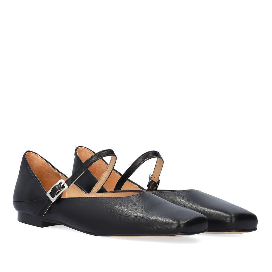 Ballerines en cuir noir 