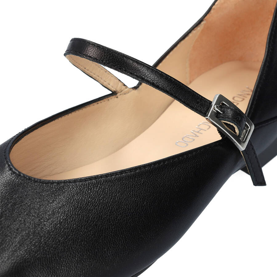 Ballerines en cuir noir 