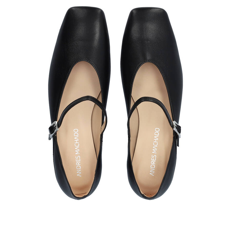 Ballerines en cuir noir 