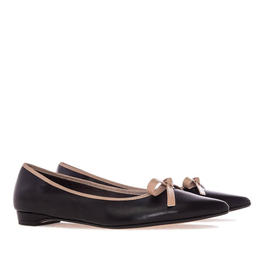 Ballet Flats in Black Leather 