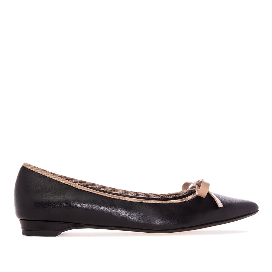 Ballet Flats in Black Leather 