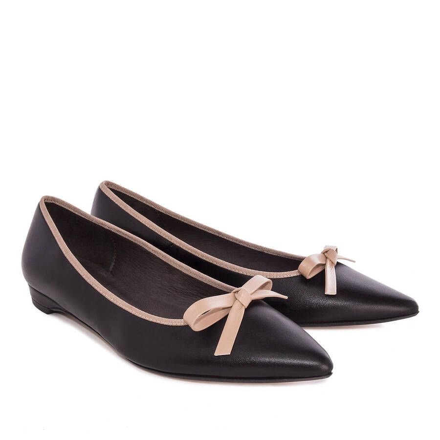 Ballet Flats in Black Leather 