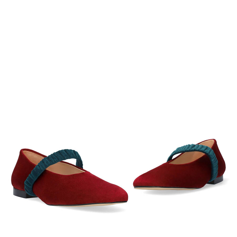 Velvet ballerina in burgundy 