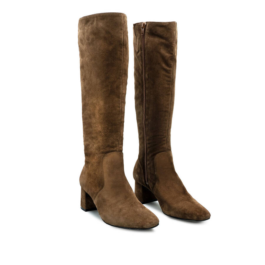 Mid-Calf Boots in Brown Split Leather 