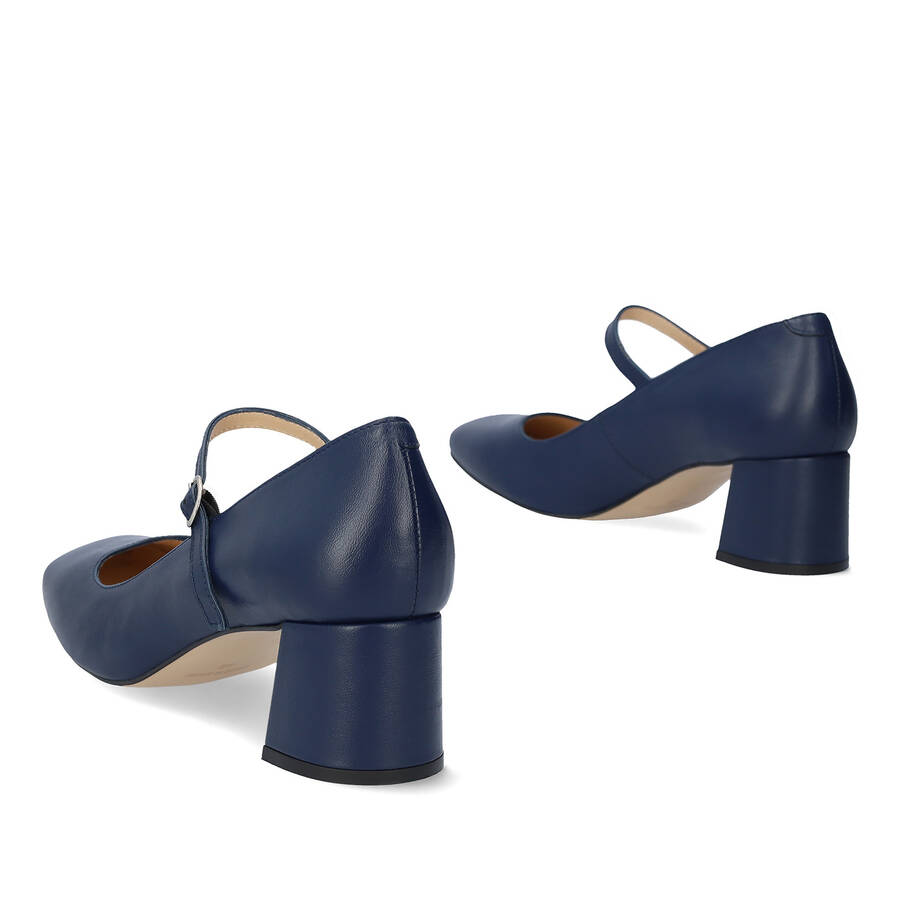 Leather heeled shoe in navy leather 