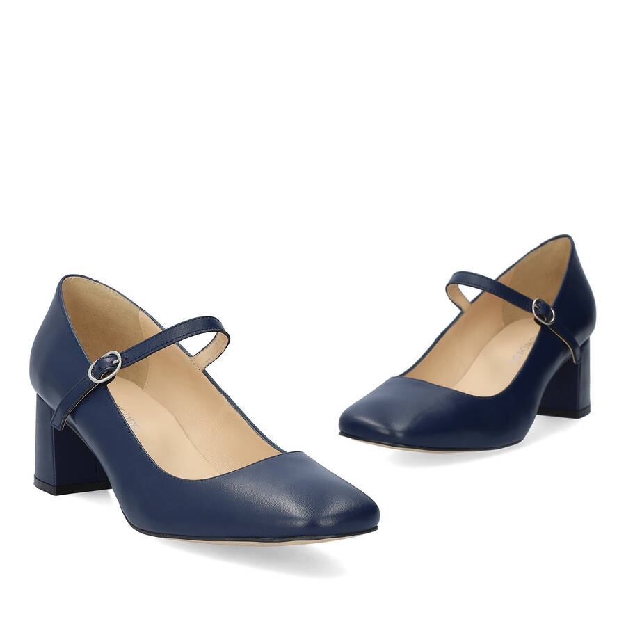 Leather heeled shoe in navy leather 