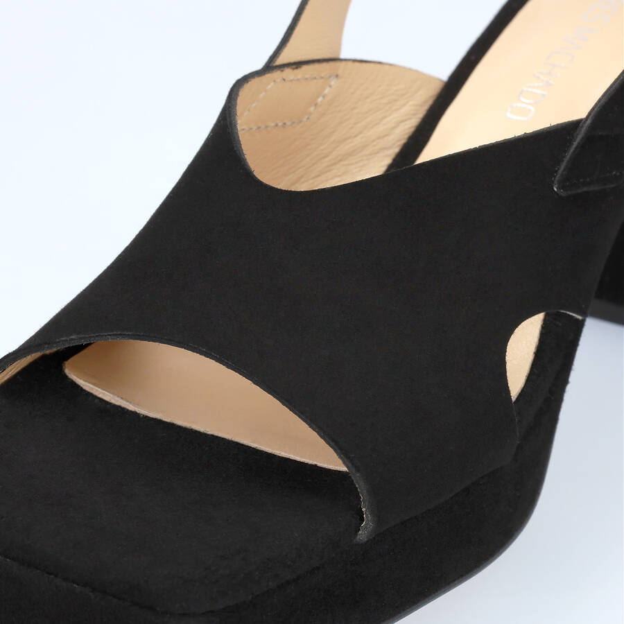 Heeled black suede sandals with platform 