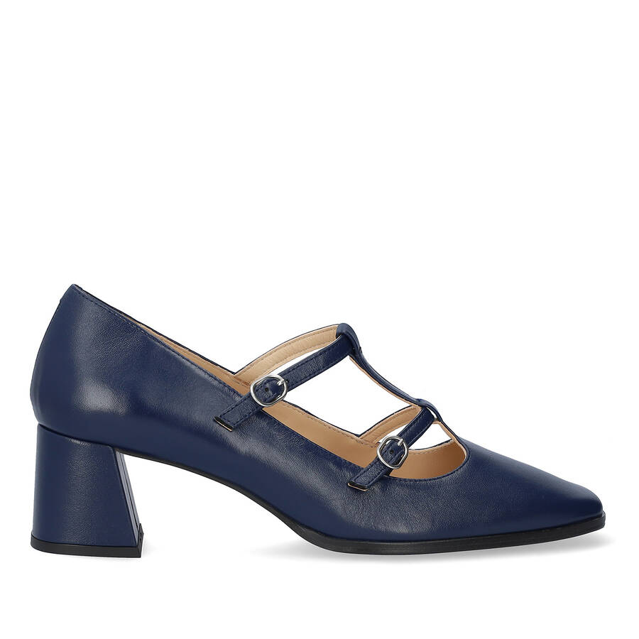 Court navy leather heeled shoes. 