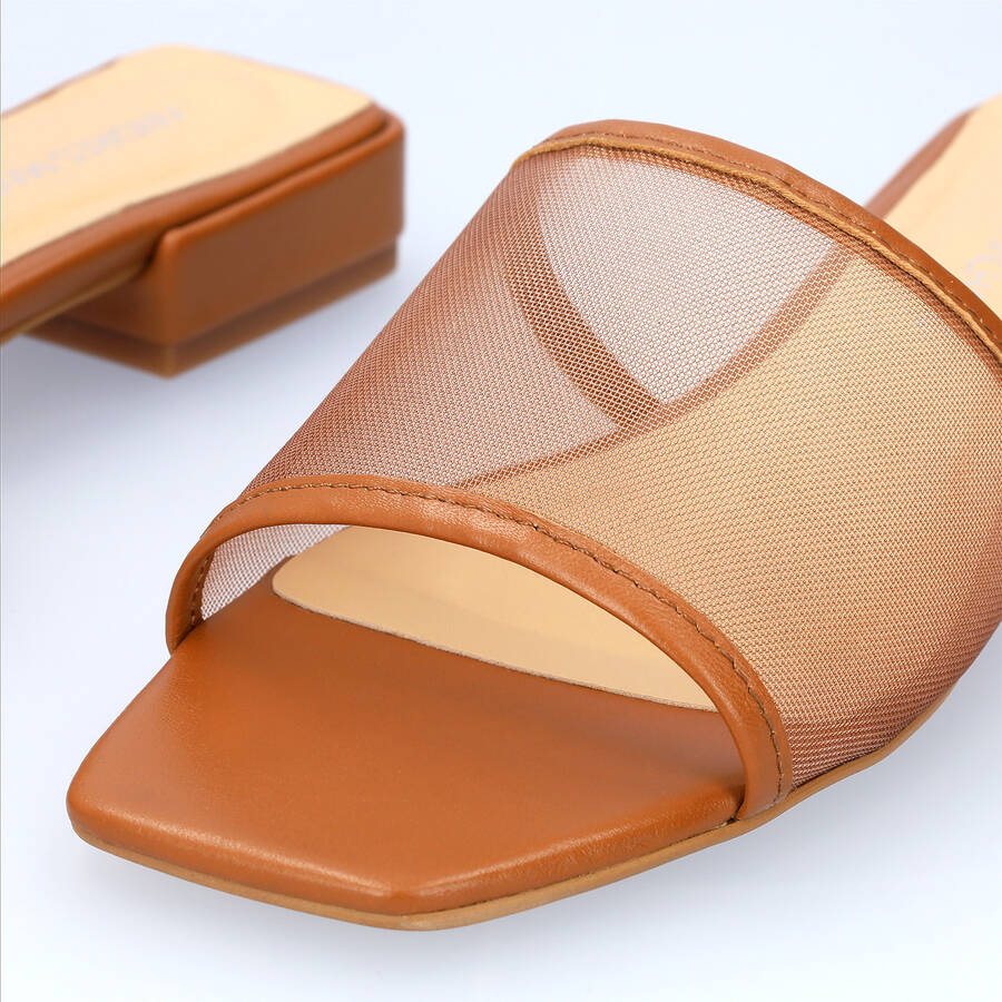 Brown leather flat sandals 