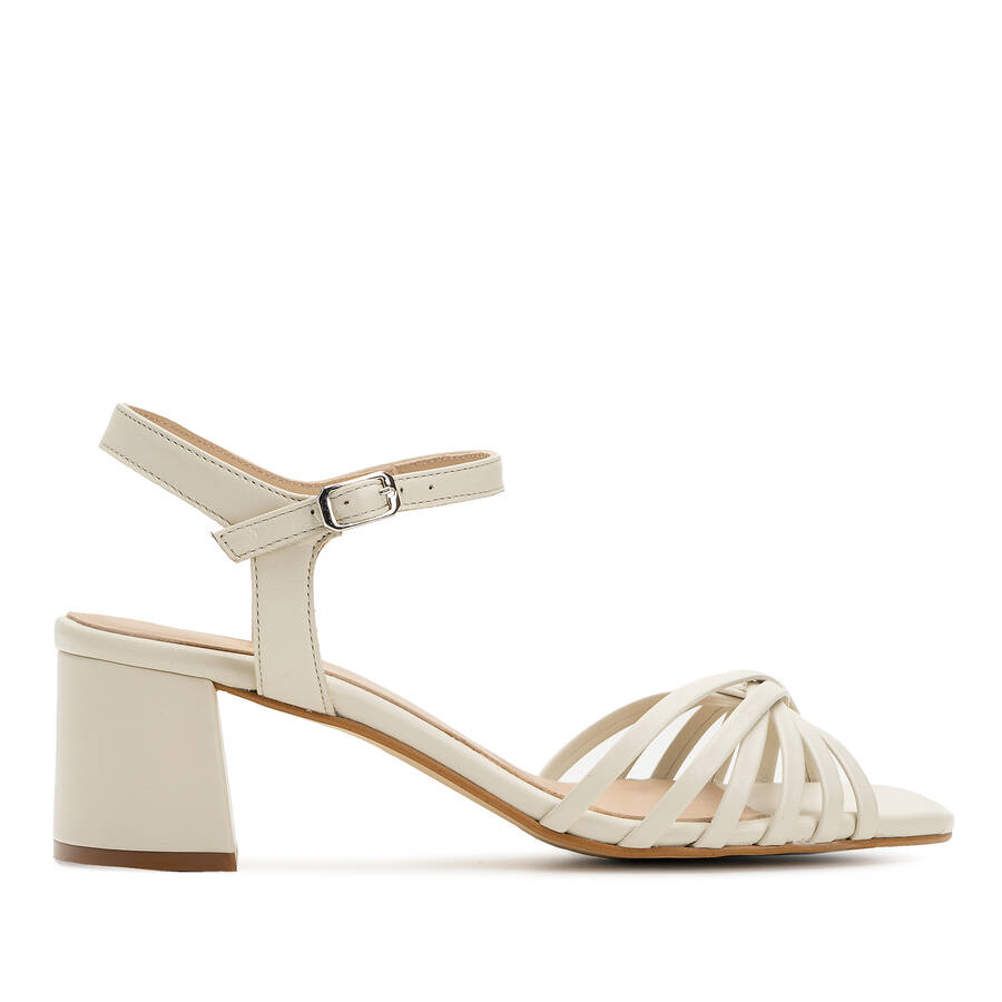 Strapped Sandals in Off White Leather 