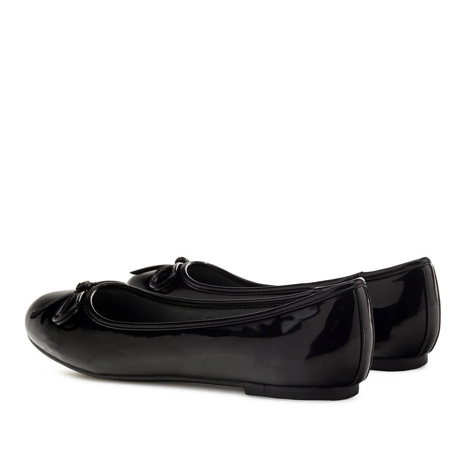 Black patent ballerinas 