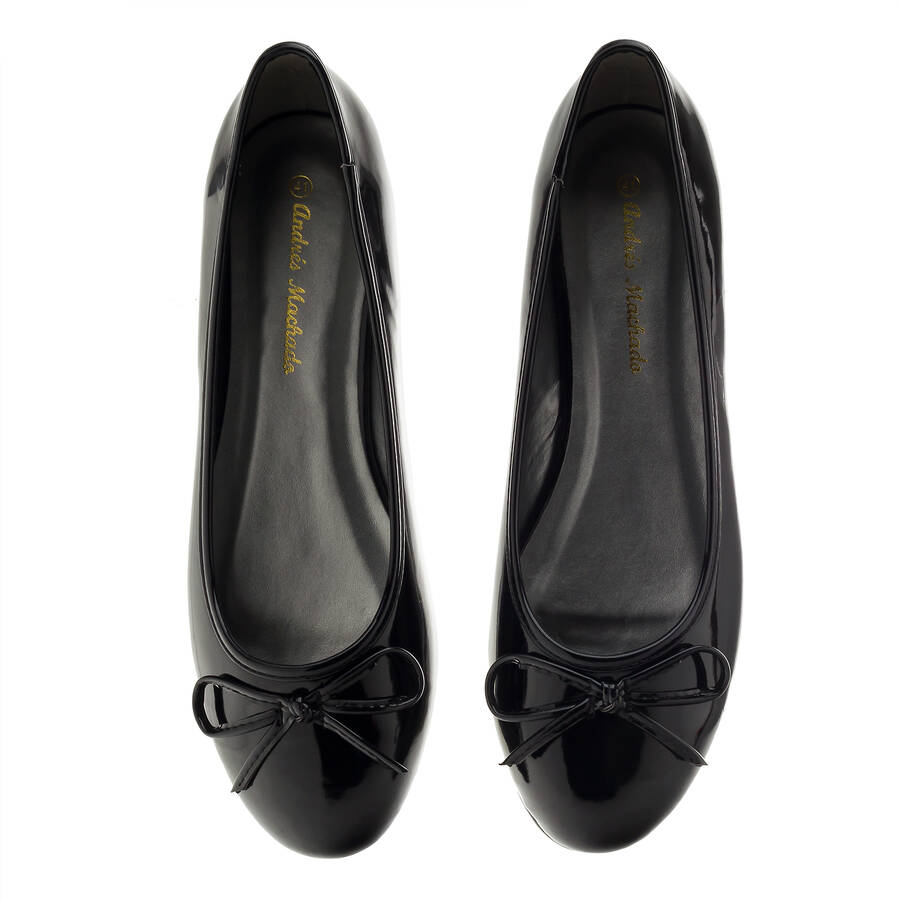 Black patent ballerinas 