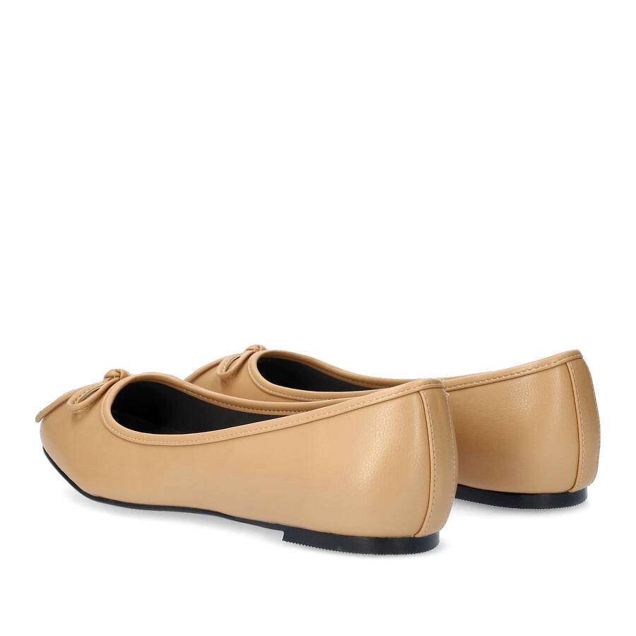 Classic Big Flat Ballerinas in Beige Soft 