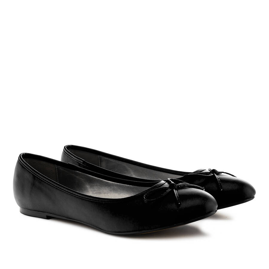 Classic Big Flat Ballerinas in Black Soft 