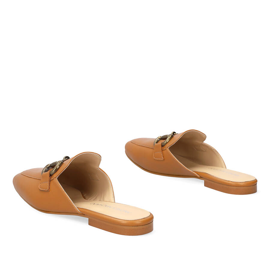 Flat slingback loafer in camel leather 