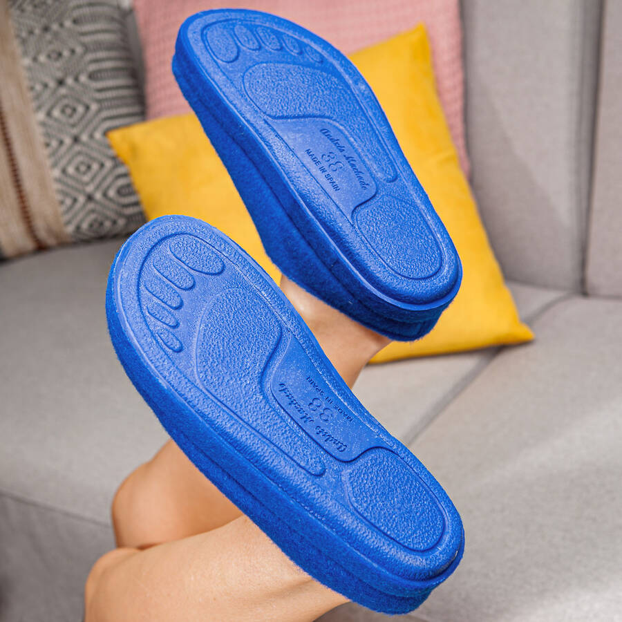 Very comfortable Blue Alpine Felt Slippers 