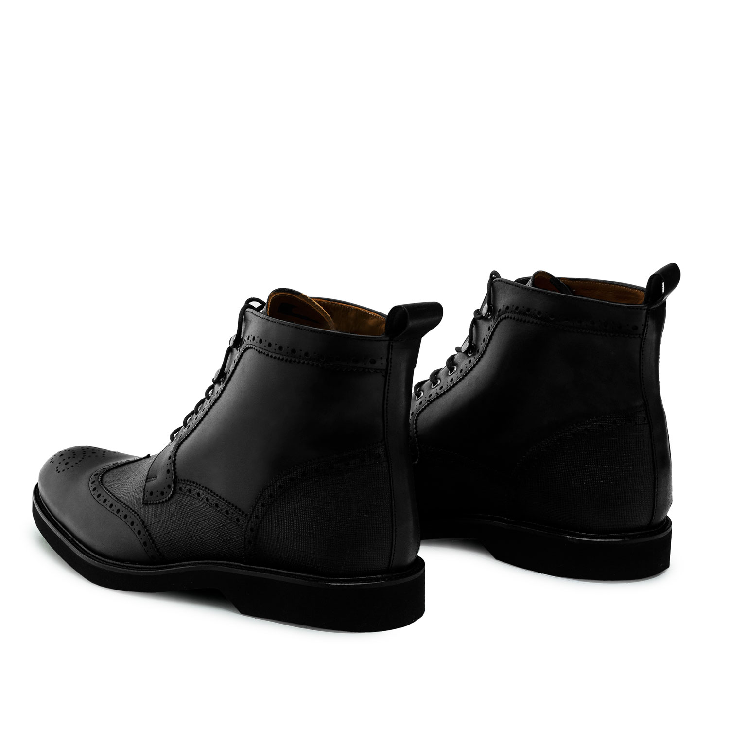 Wingtip Boots in Black Leather 