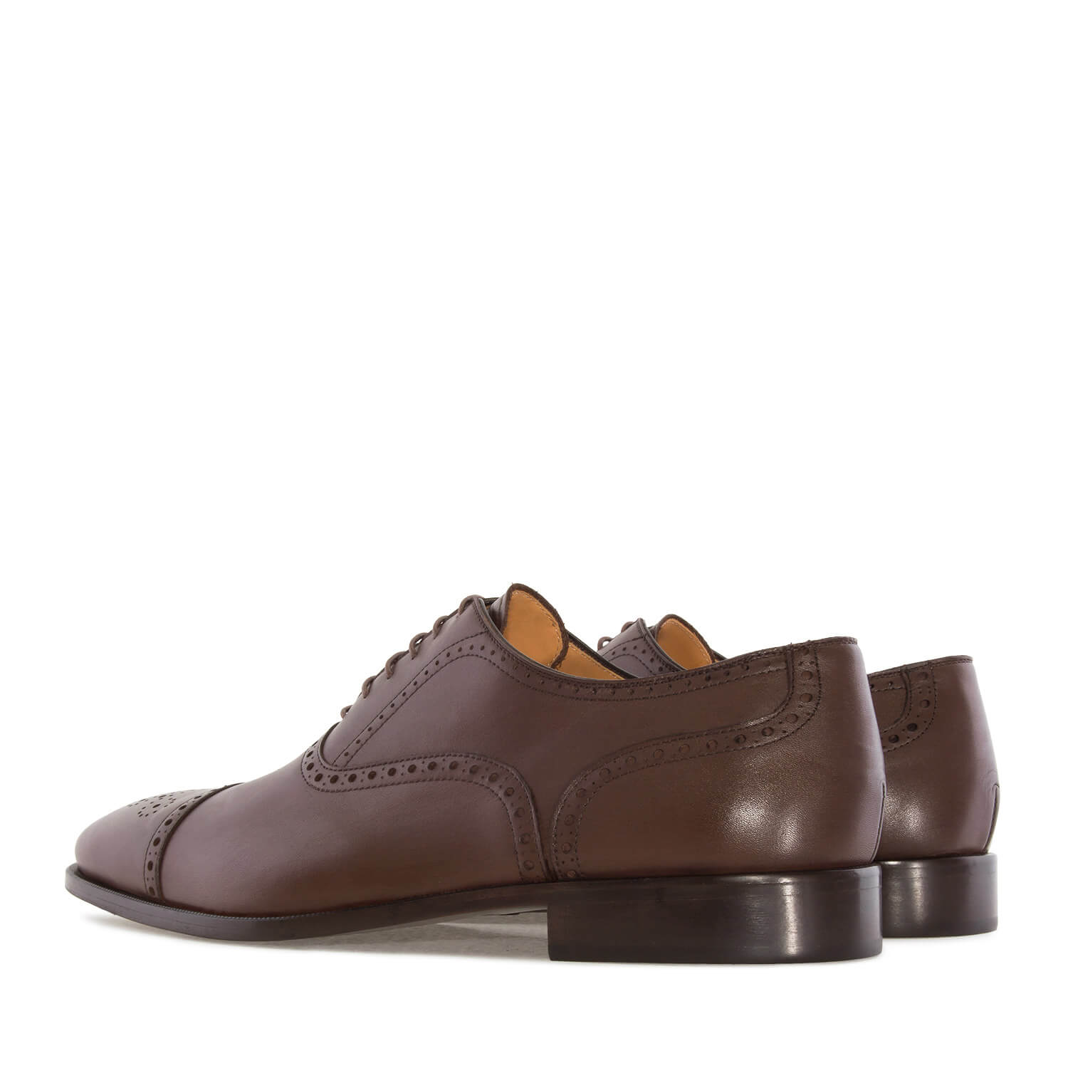 Elegante Schuhe im Oxfordstil aus braunem Leder 