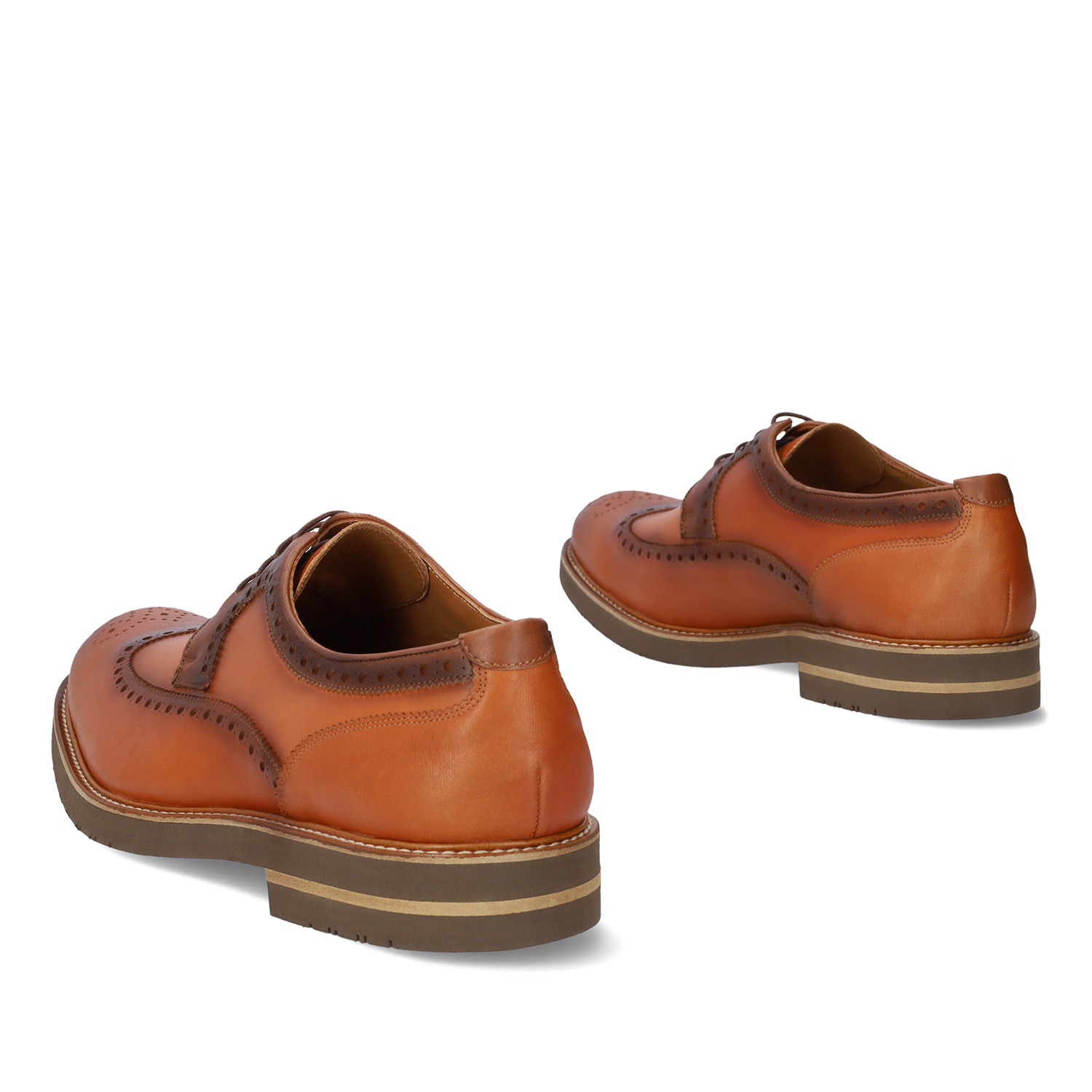 Oxford Shoes in Leather coloured Leather 