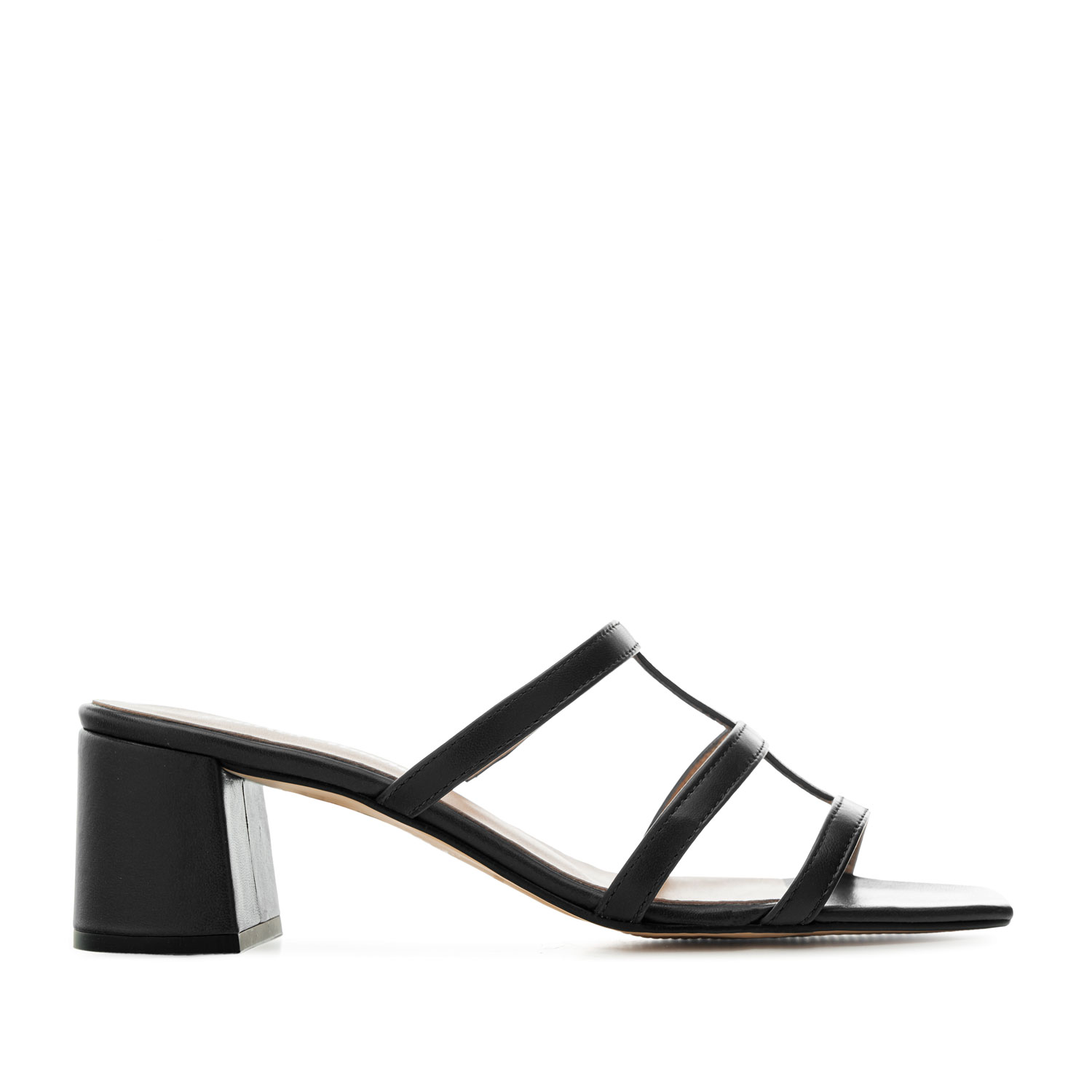 Heeled Sandals in Black Leather 
