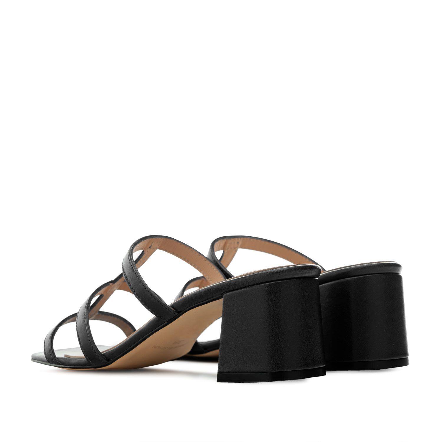 Heeled Sandals in Black Leather 