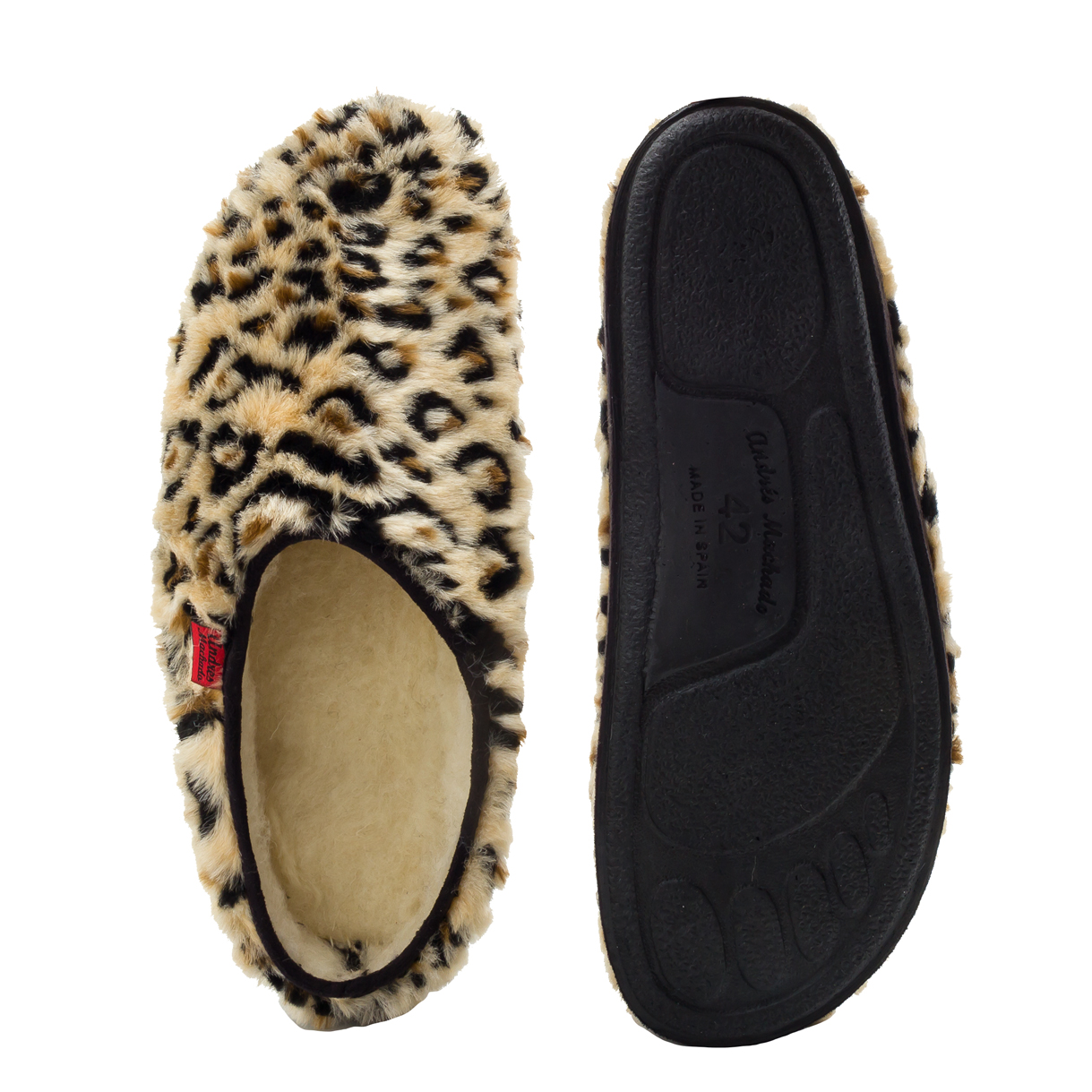 Komfort Fußbett Plüsch-Hausschuhe im Leopardenfell-Look. 