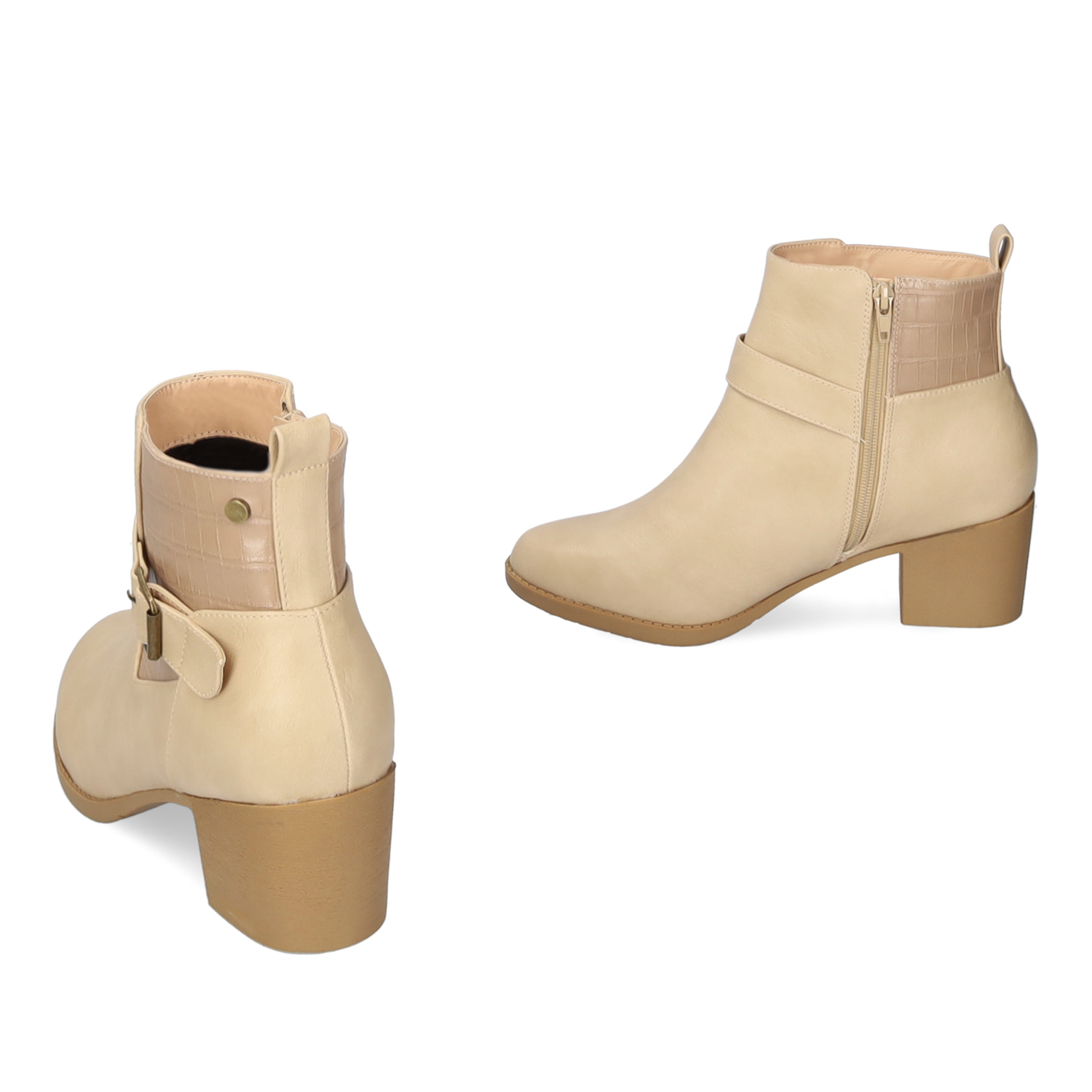 Heeled booties in off-white faux leather 