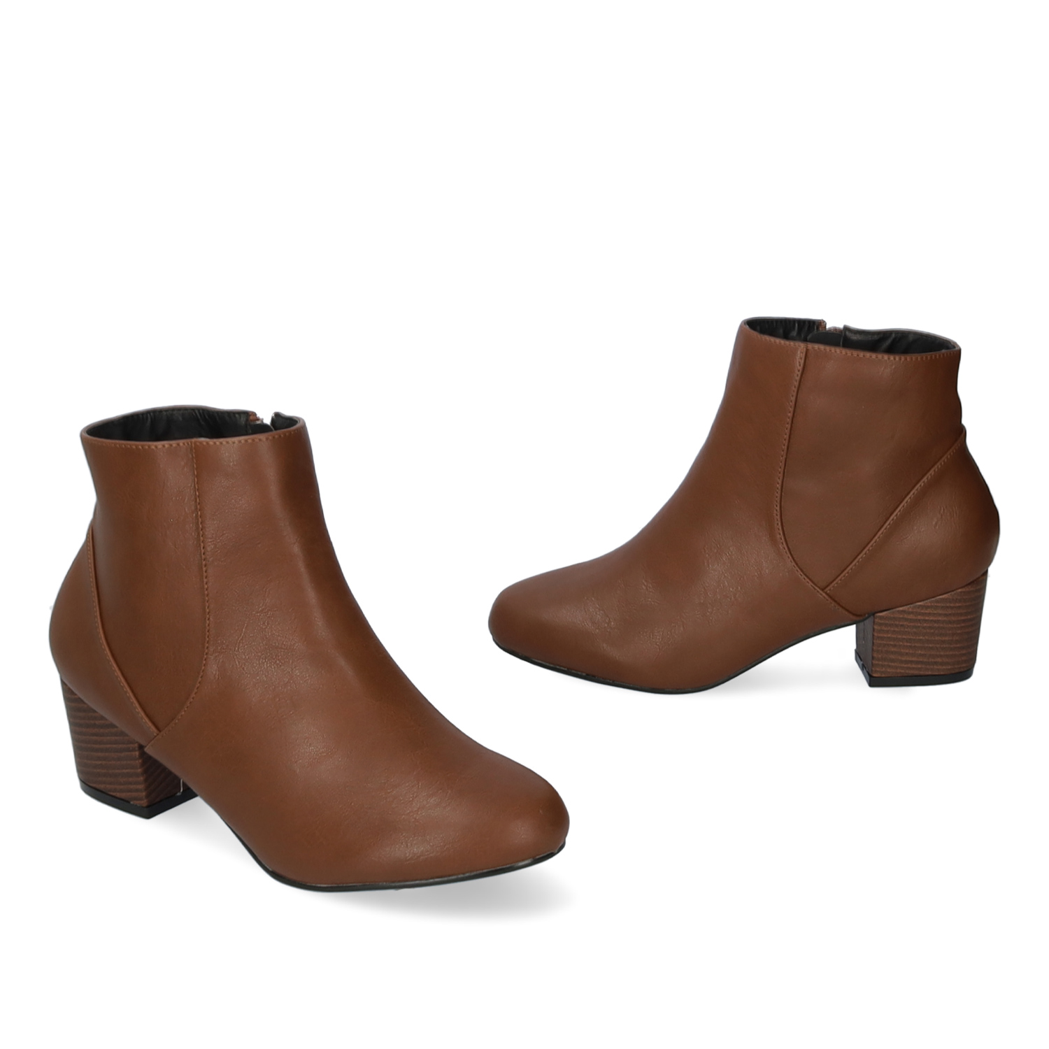 Heeled booties in brown faux leather 