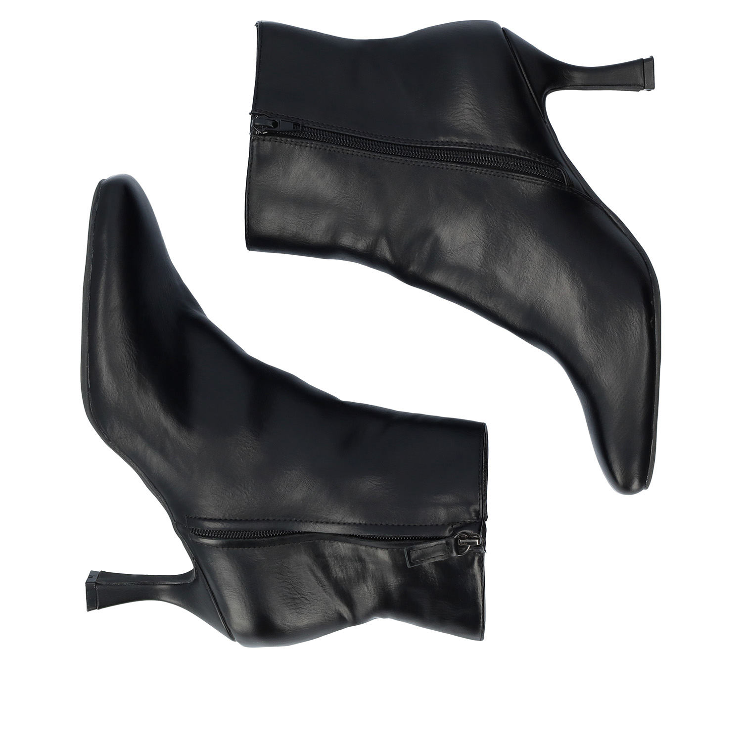 Mid-heel booties in black faux leather 