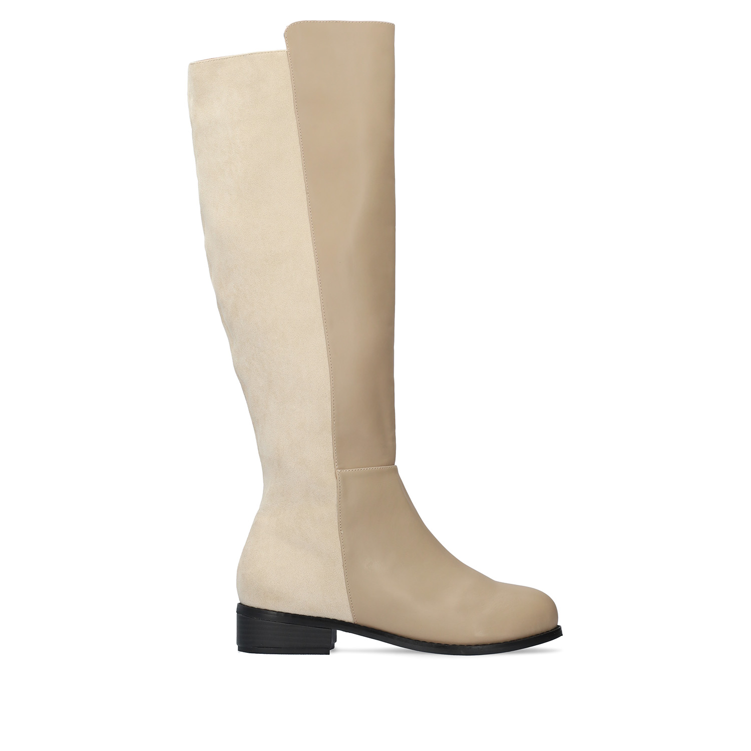 Flat knee-high boots combined in beige colour. 