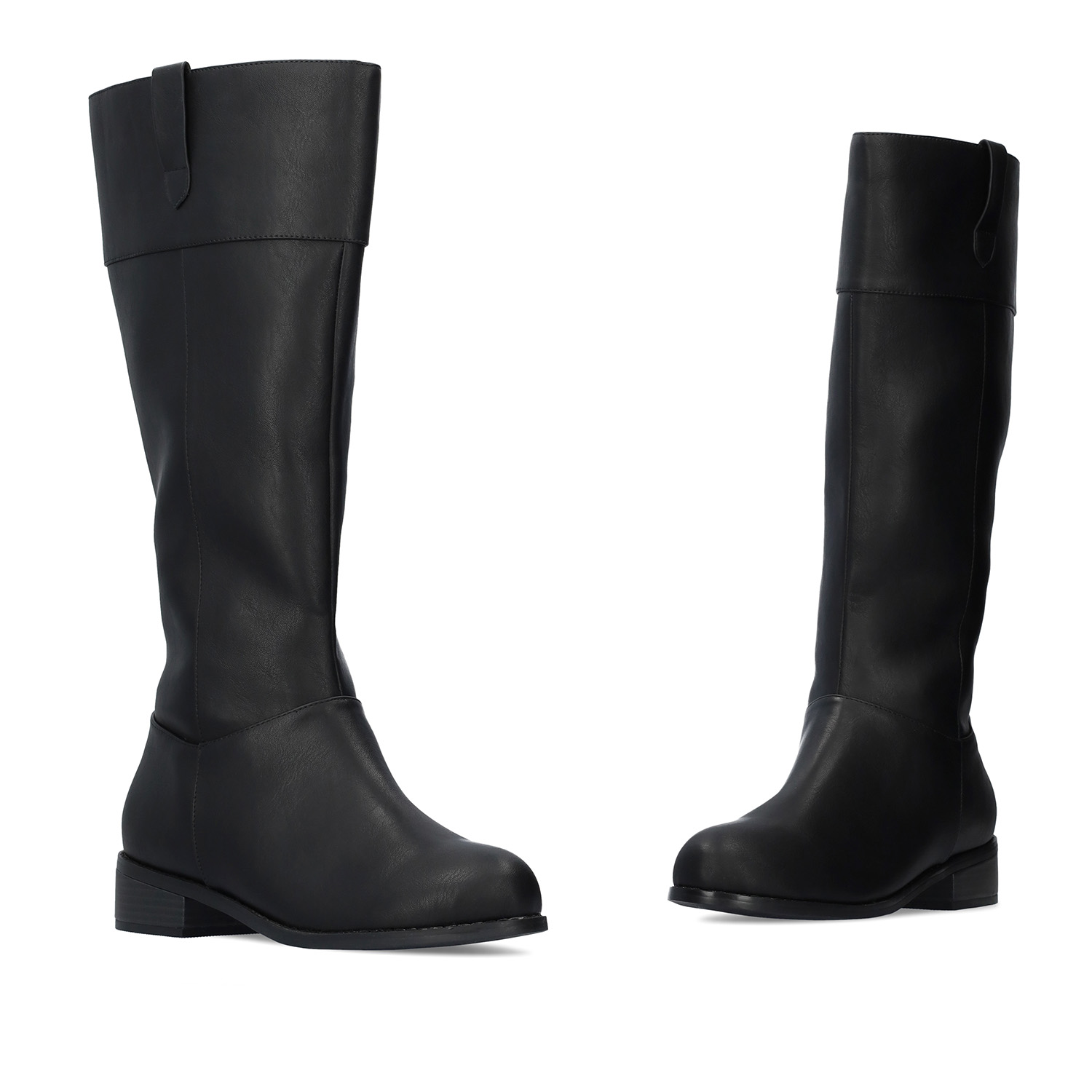 Flat high-calf boots in black faux leather. 