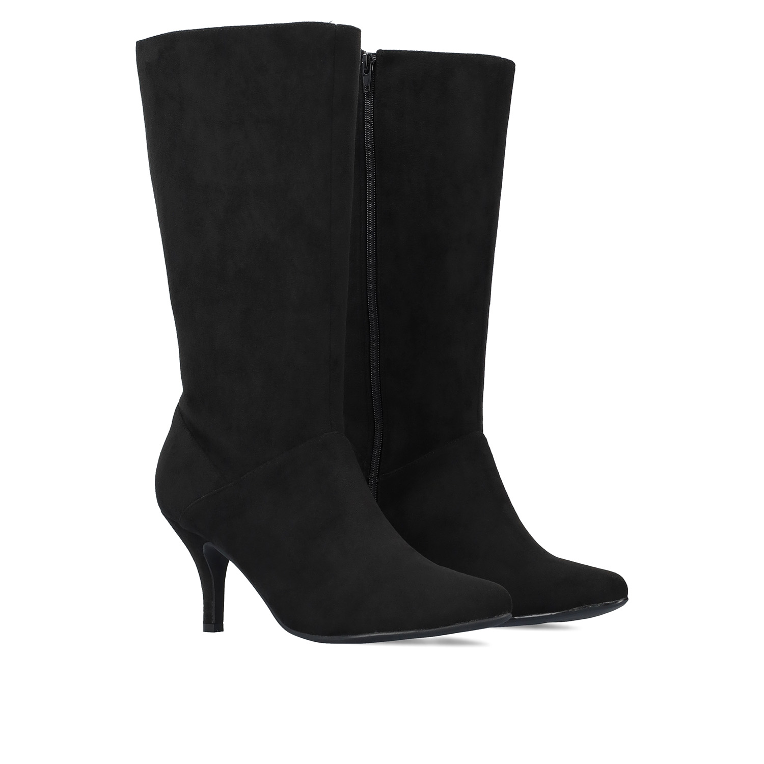 Heeled high boots in black faux suede. 