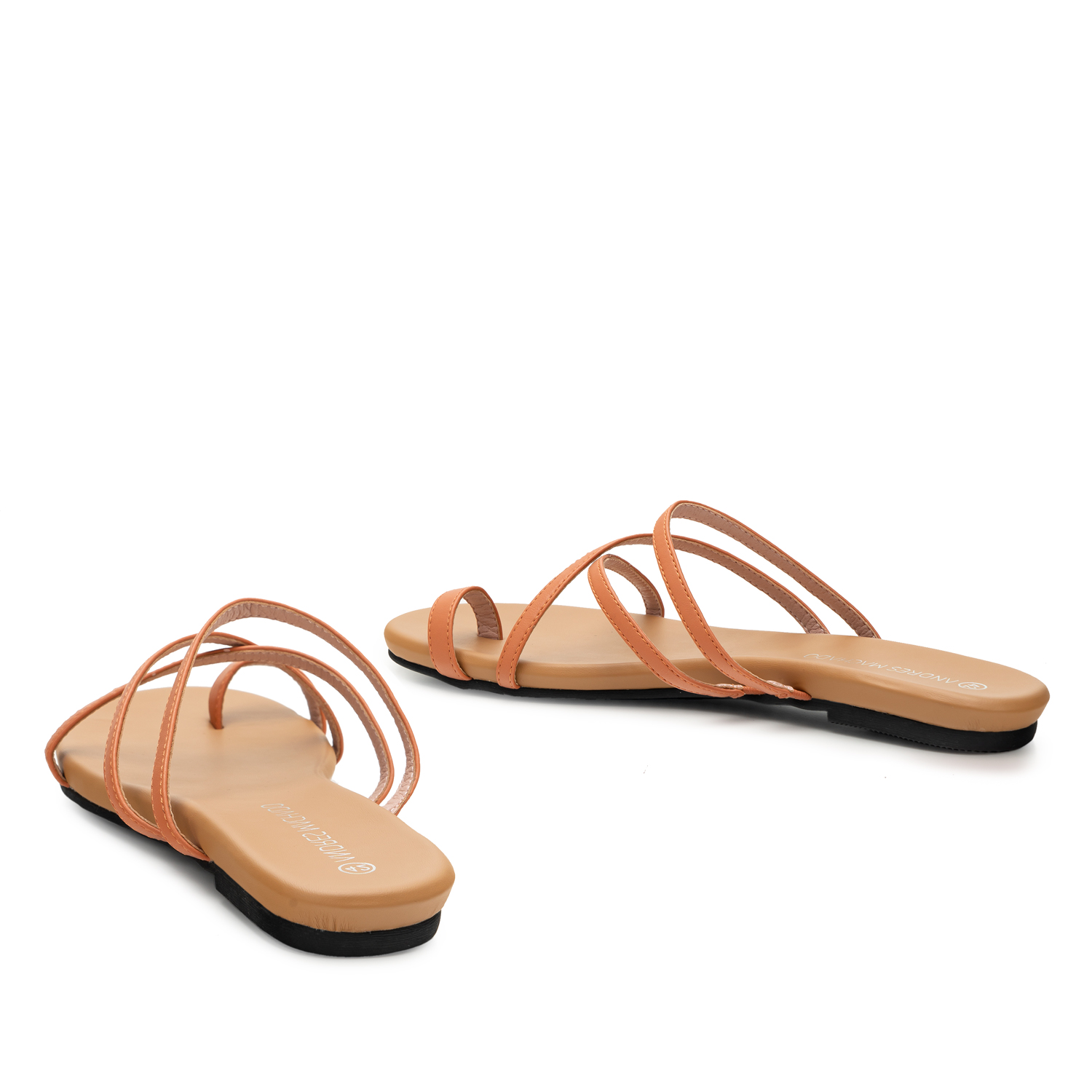 Flache Sandalen aus orangem Lederimitat 