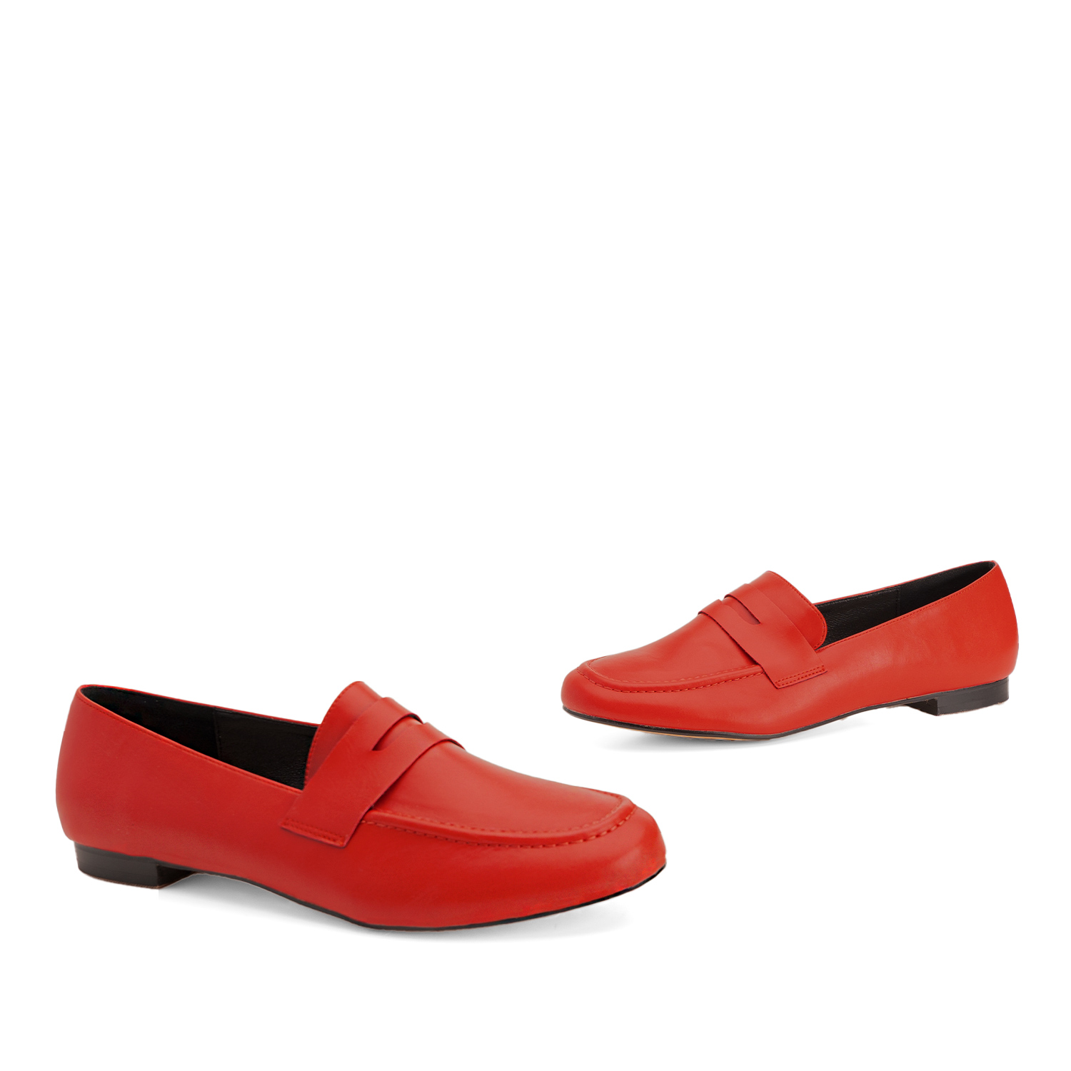 Penny loafer in red faux leather 