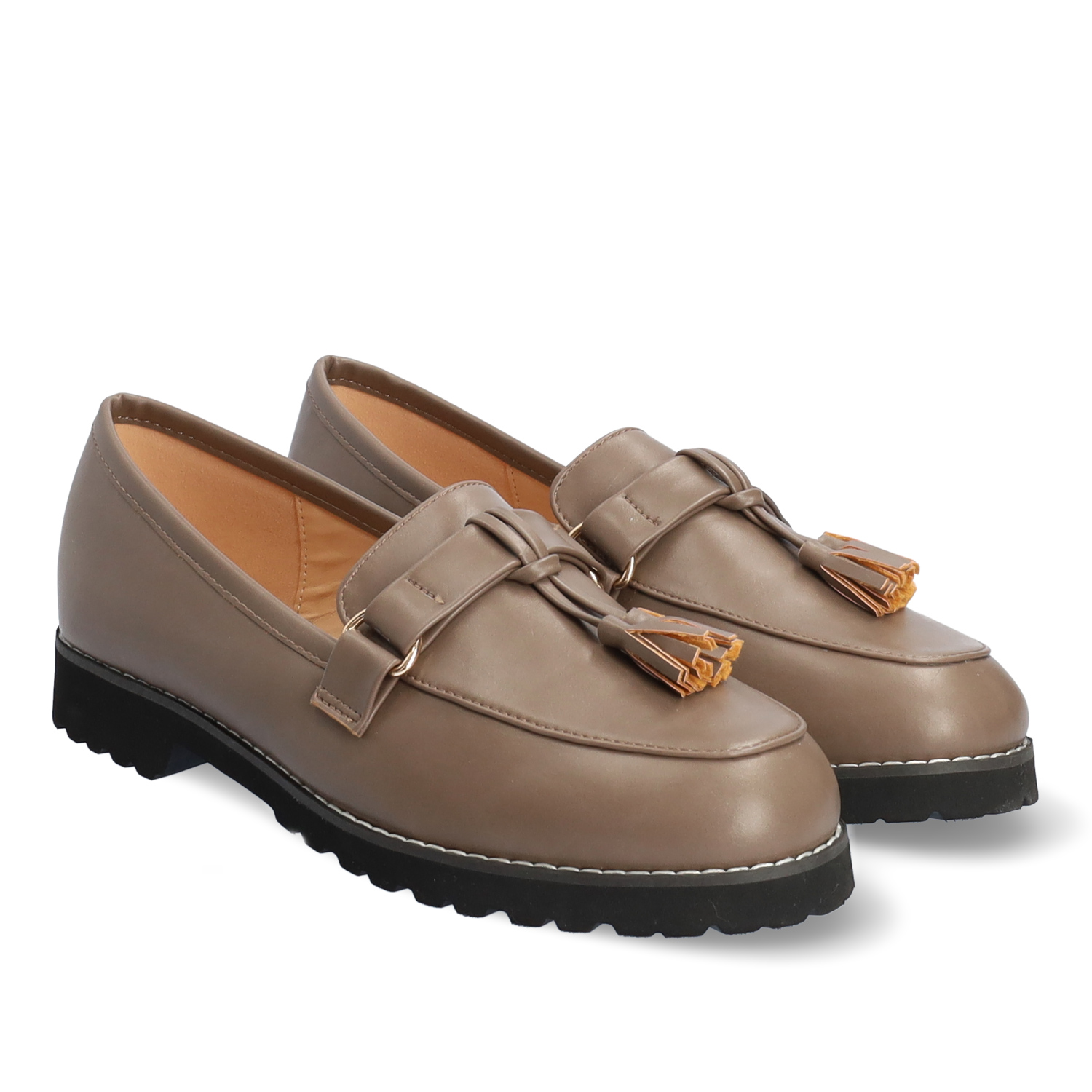 Moccasins in light brown faux leather and tassle 