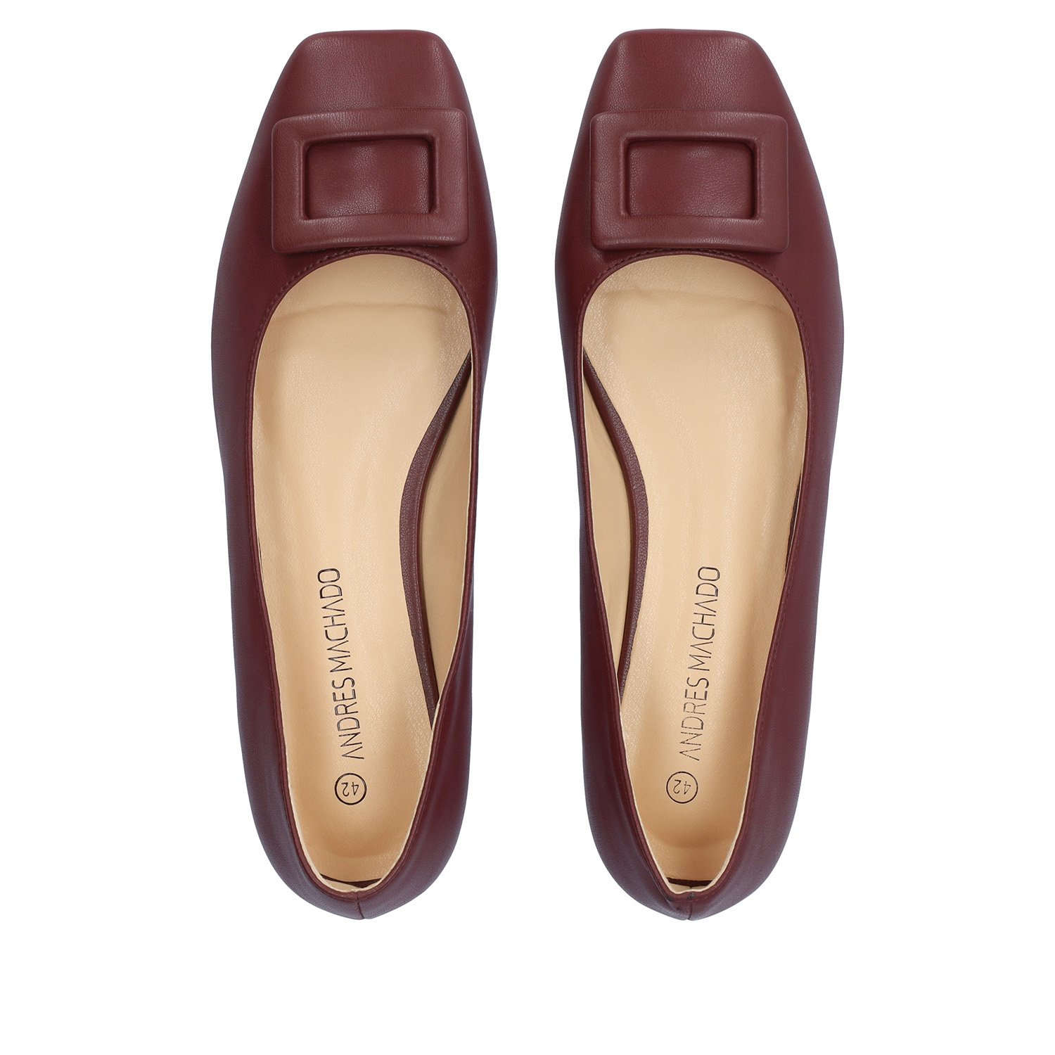 Flat ballerinas in burgundy faux leather 