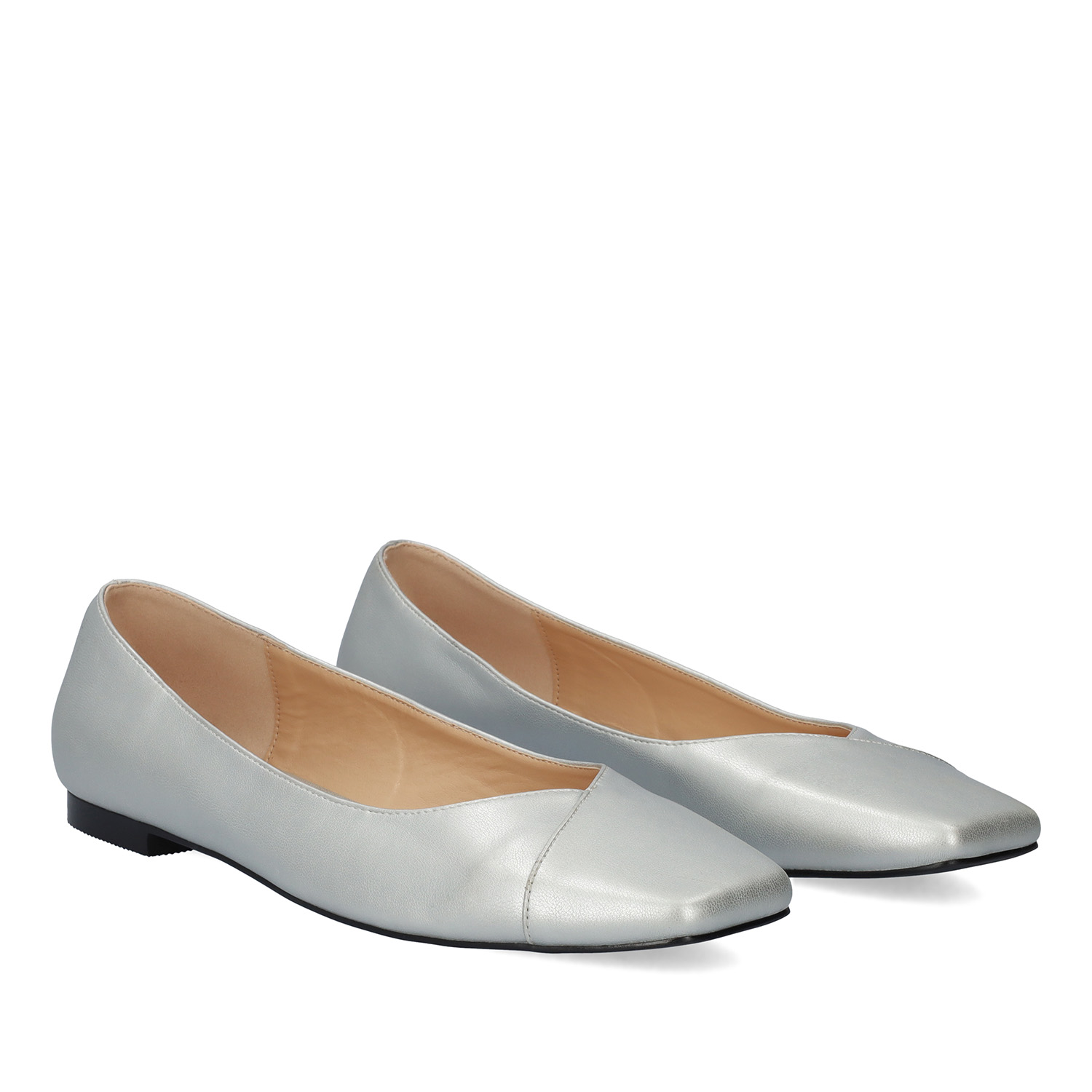 Silver coloured faux leather ballerina 