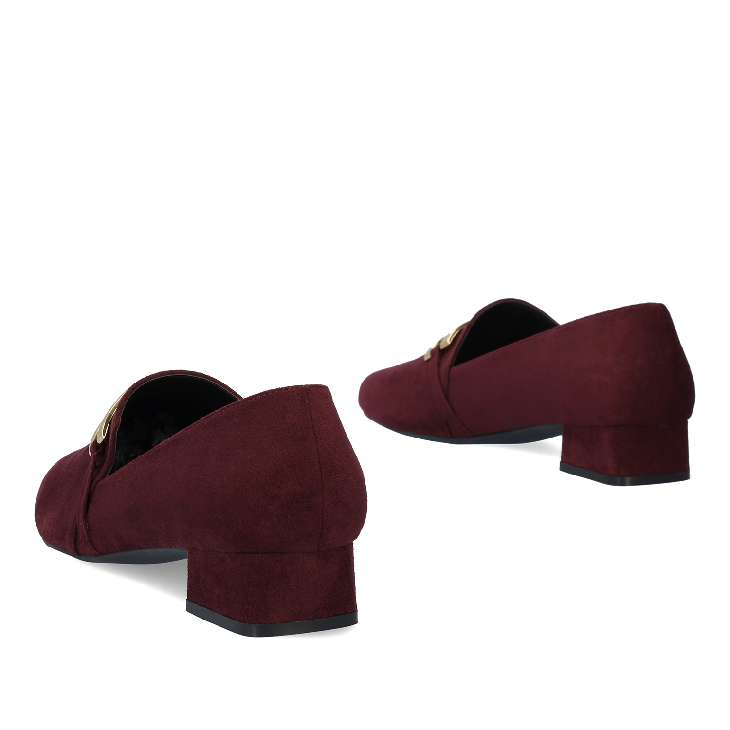 Moccasins in burgundy faux suede with chain detail 