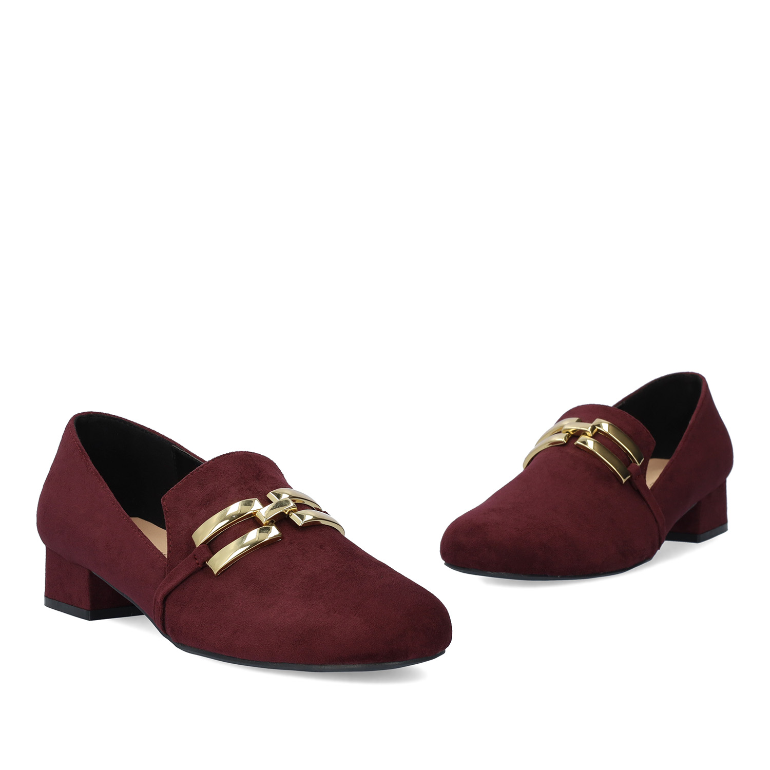 Moccasins in burgundy faux suede with chain detail 