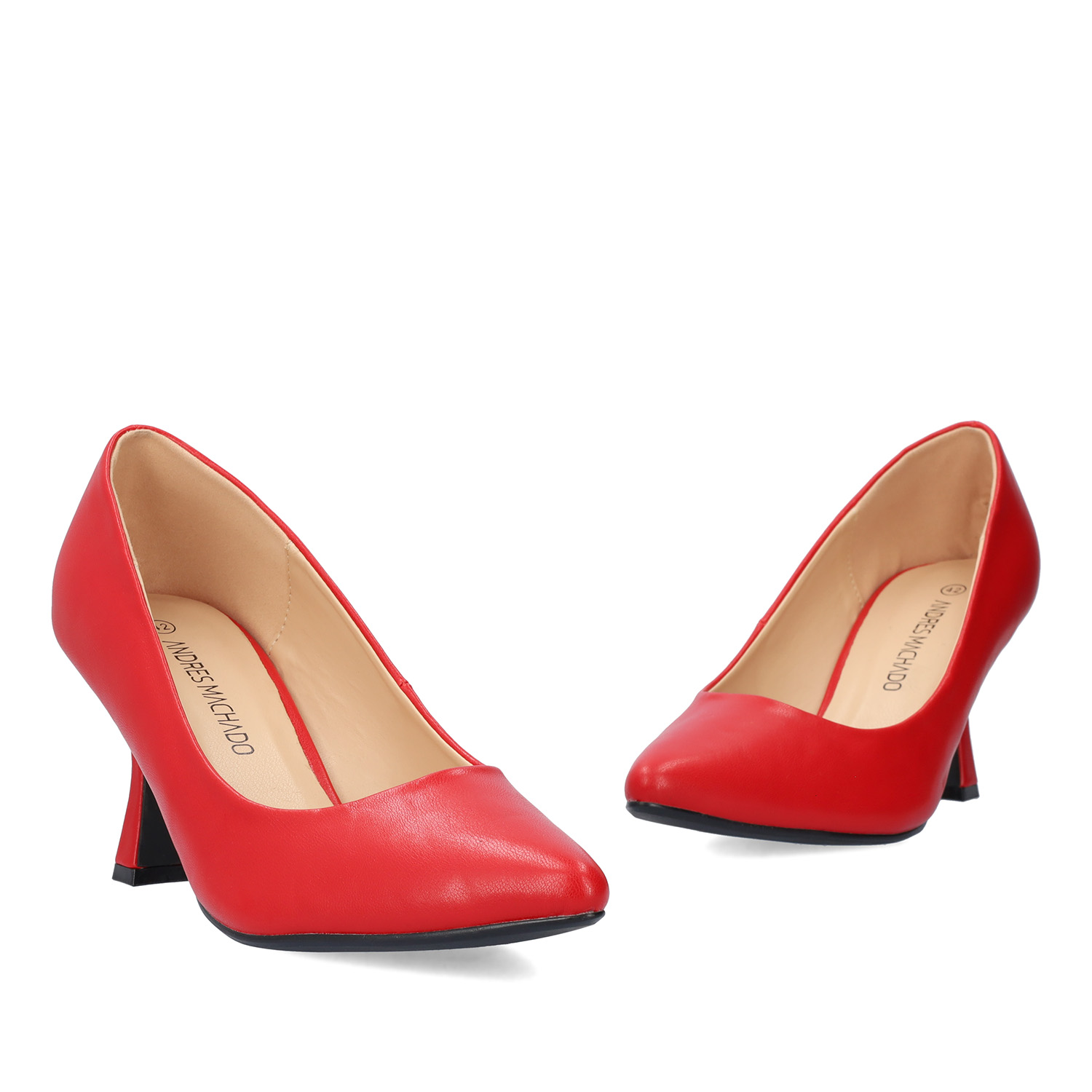Heeled shoes in red faux leather 