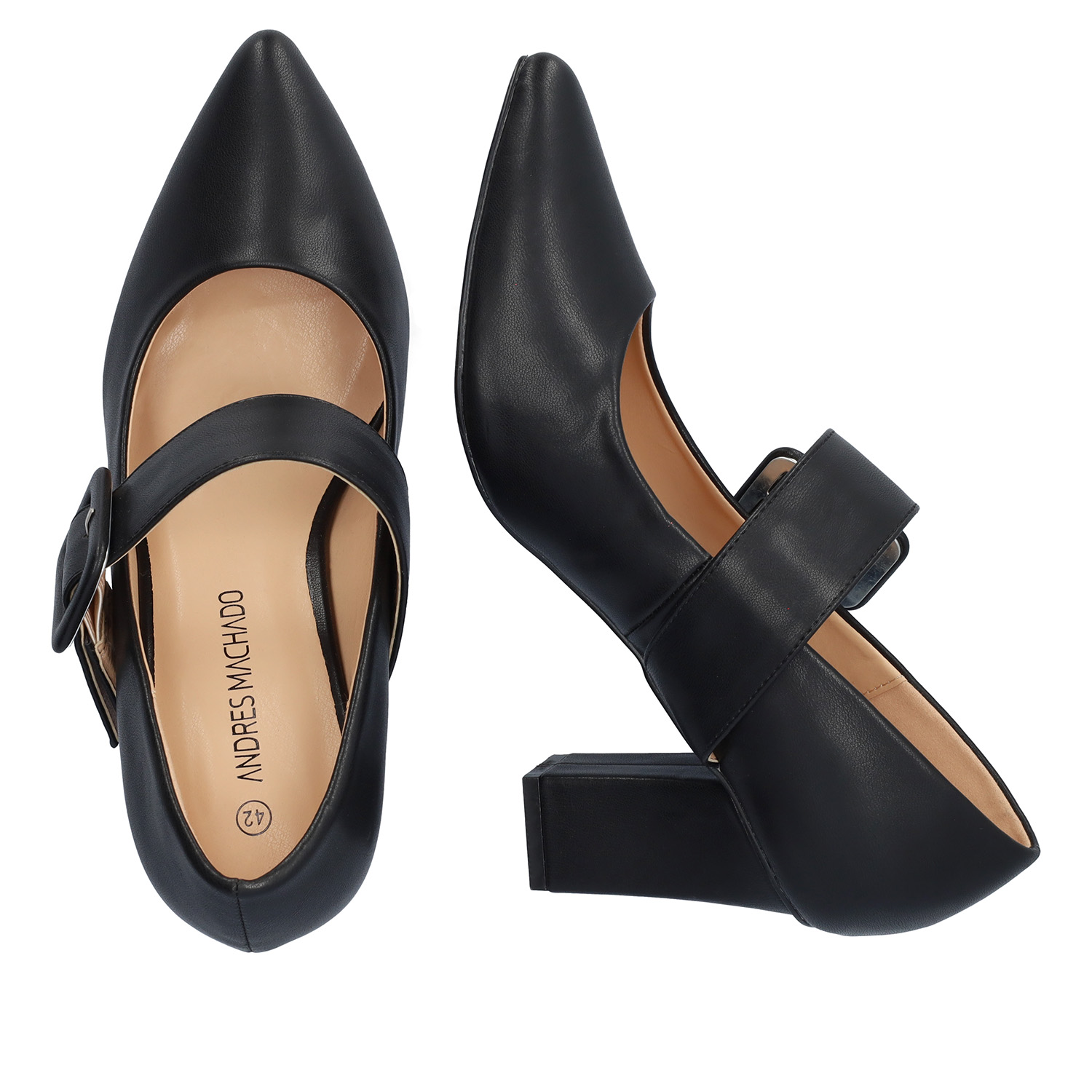 Classic pumps in black faux leather 