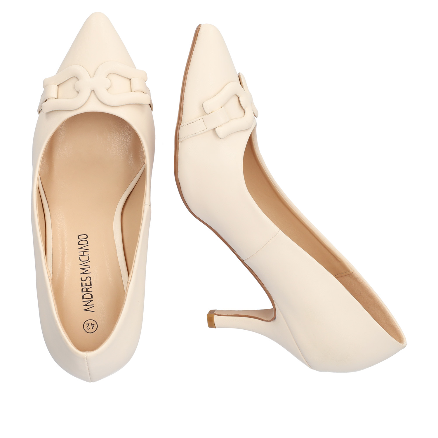 Heeled shoes in off white faux leather 