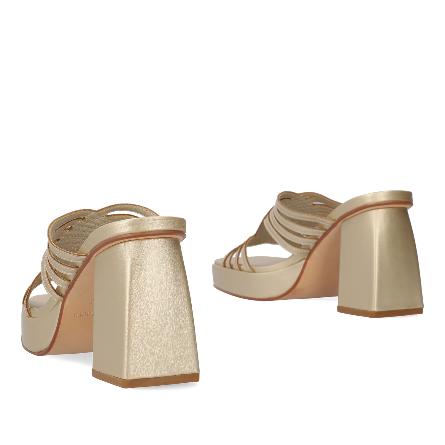 Squared heel golden faux suede mule 