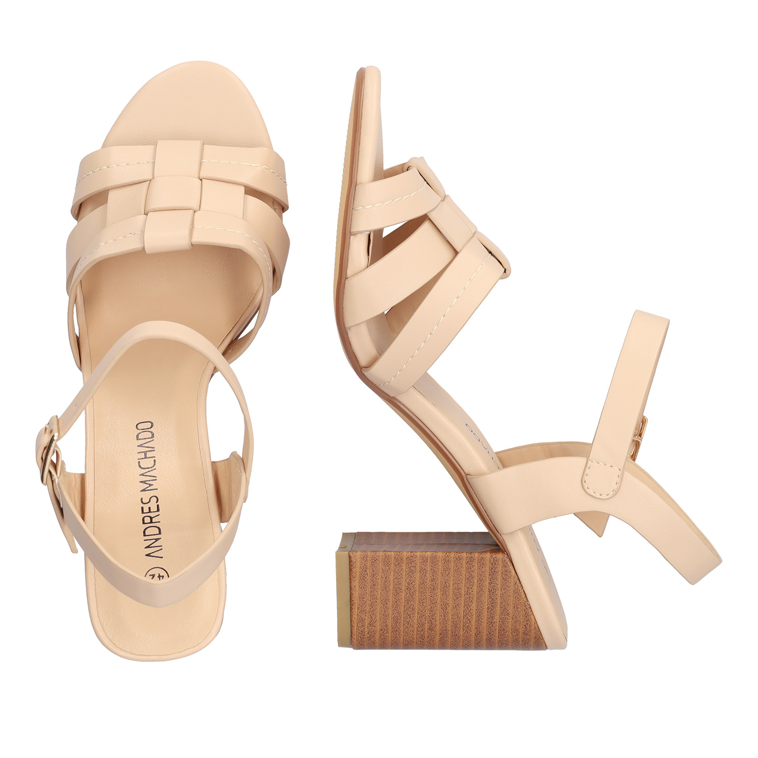 Soft nude colored sandals with squared heel 