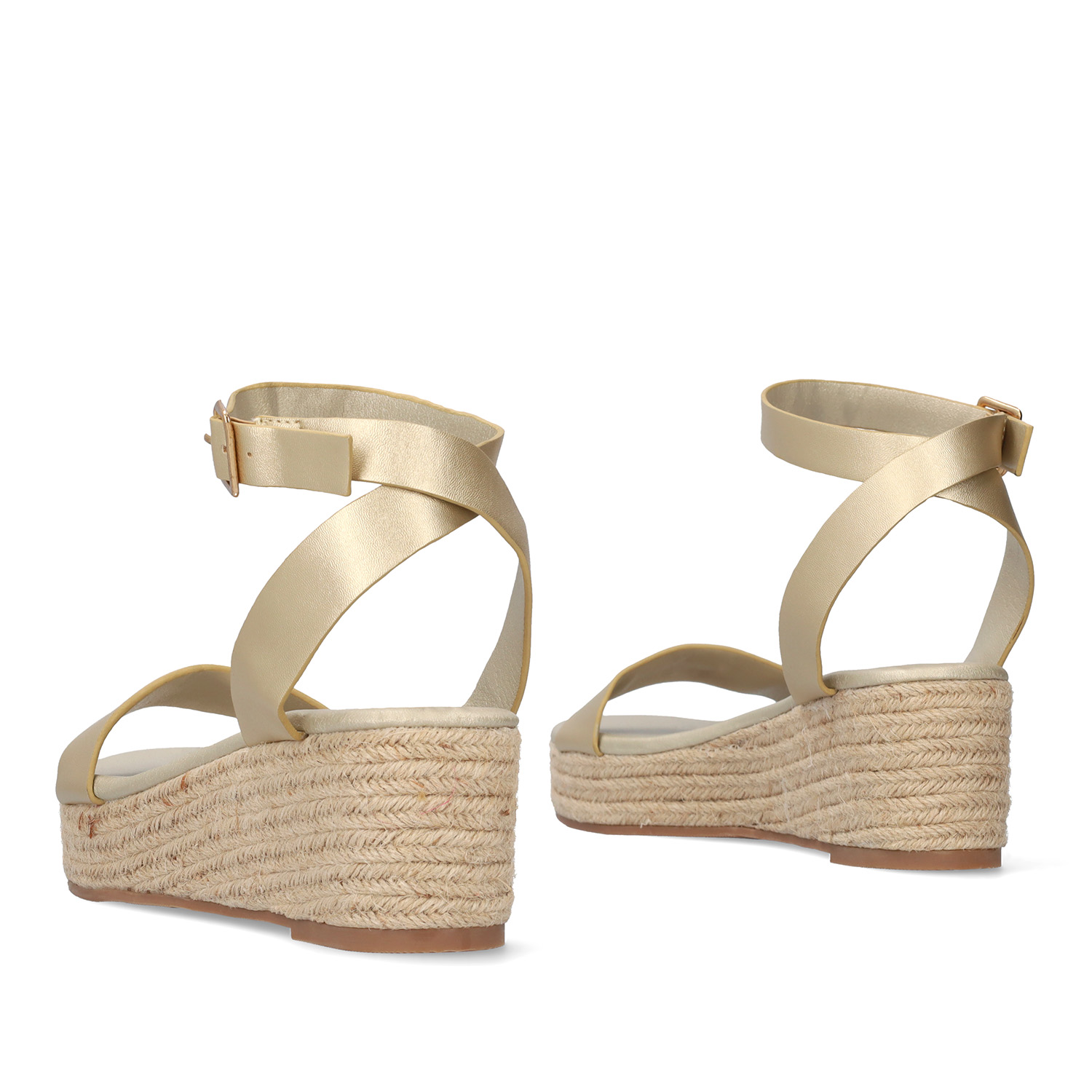Gold soft sandals with a jute wedge 