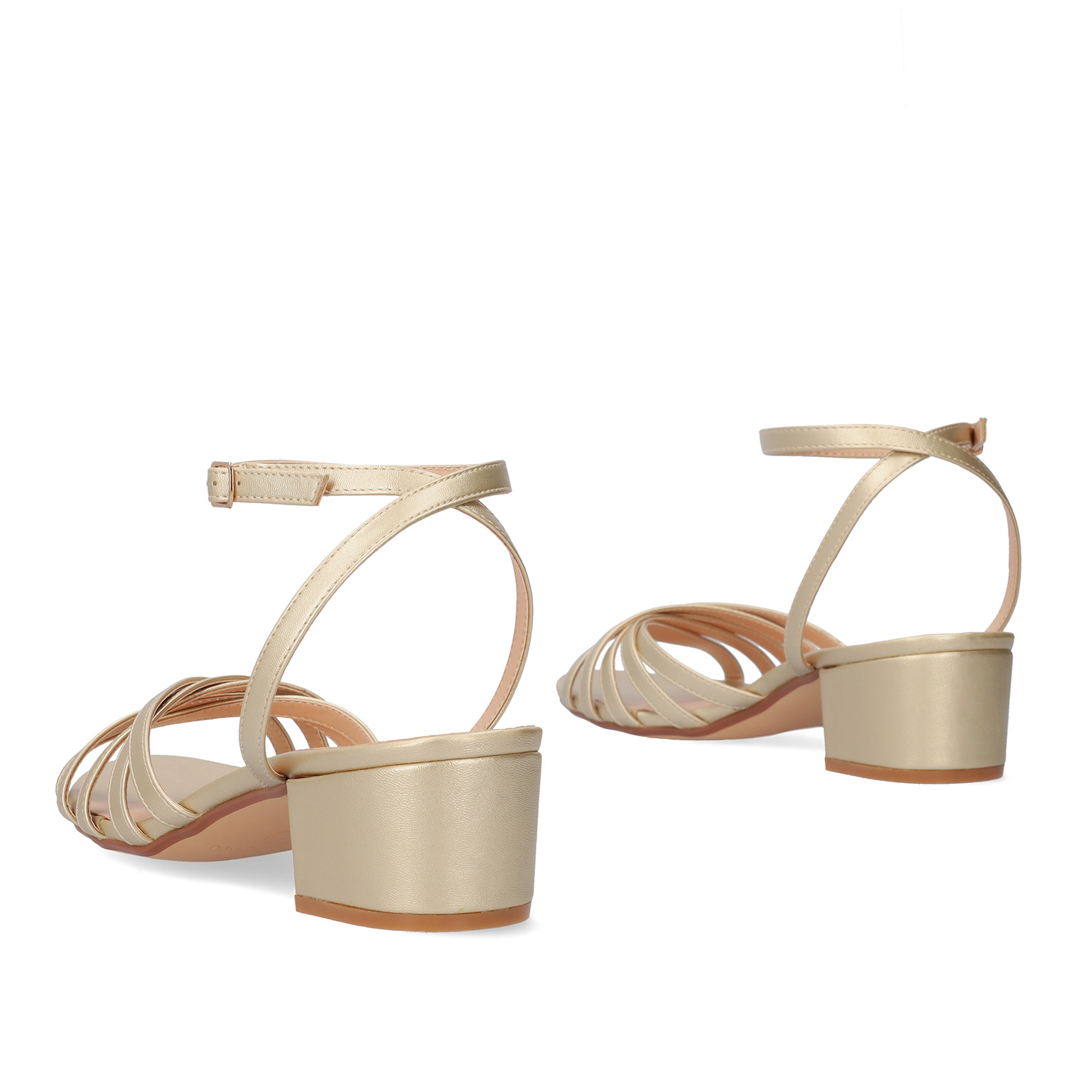 Squared heel sandal in gold soft material 