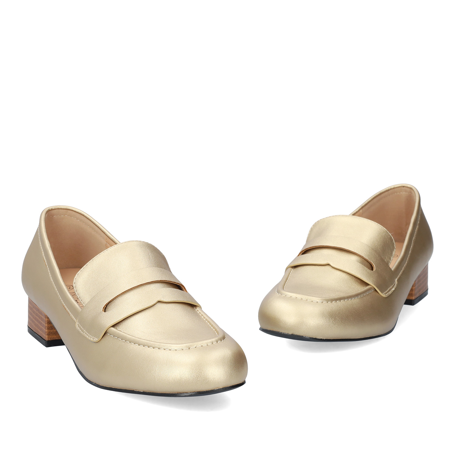 Heeled loafer in soft gold faux leather 